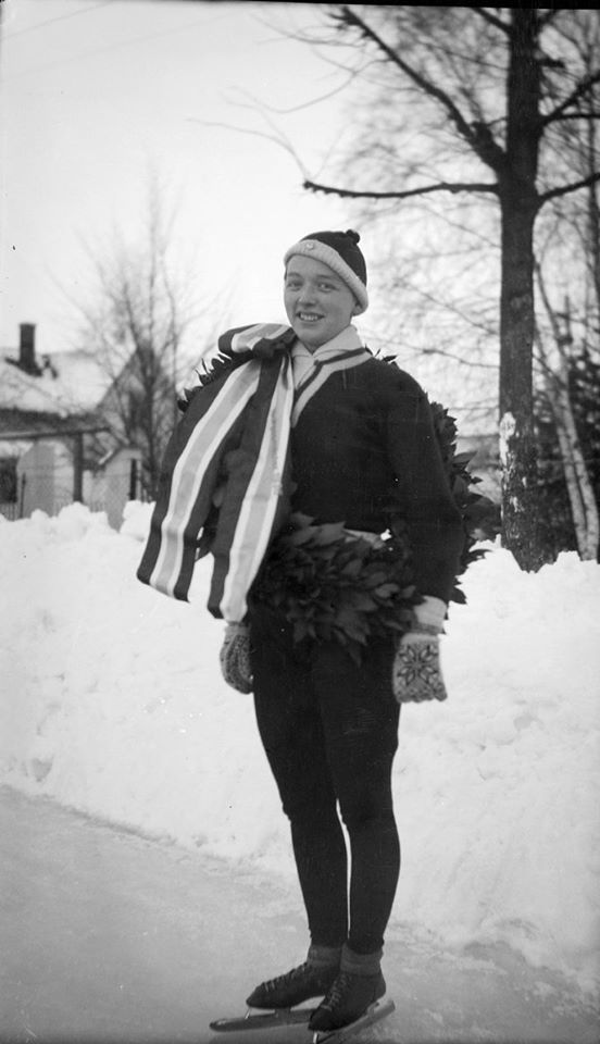 Bilde fra NM 1951, lagt ut i Forum for skøytehistorie av Eldar Høidal